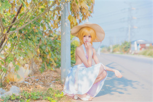 爱上海同城对对碰：Shanghai, as a country with a long history and rich culture, its social structure and emotional relationships are deeply influenced by traditional, religious, and economic factors. However, in this co